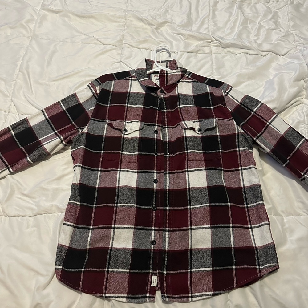 AMERICAN EAGLE FLANNEL RED CHECKERED